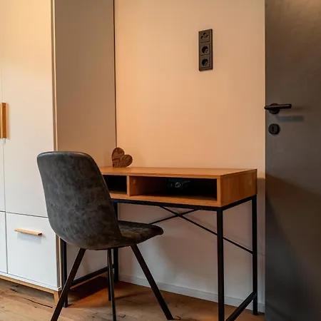 Vali Hochkoenig By We Rent *